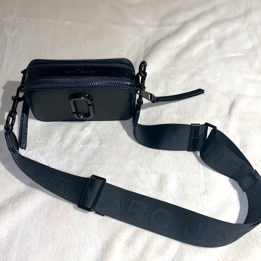 Snapshot DTM Camera Crossbody